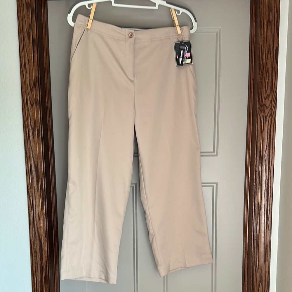 NWT Women’s bolle  GOLF Khaki Capri Cropped Trouser Pants Wide Leg Size 6